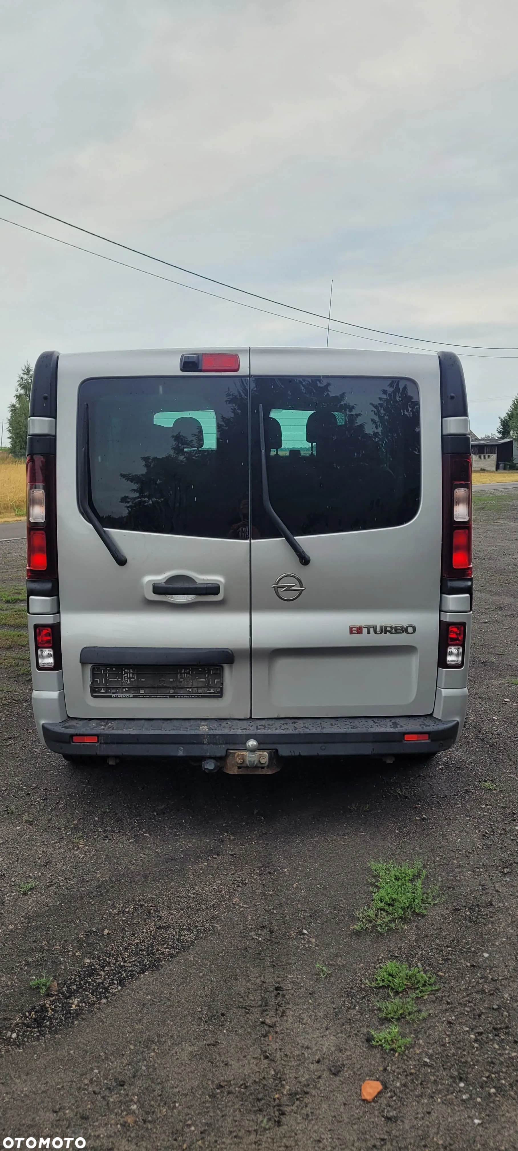 Opel Vivaro - 10