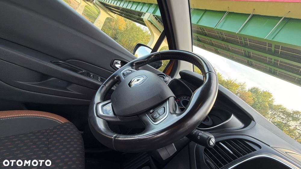 Renault Captur - 33