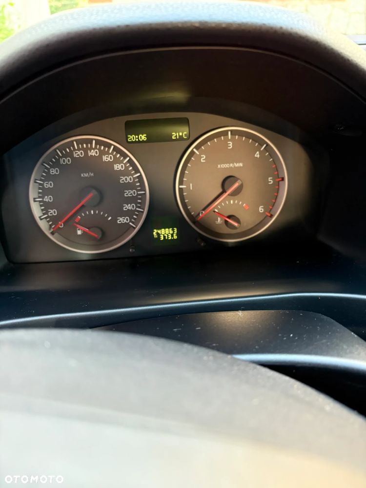 Volvo V50 2.0D Momentum - 4