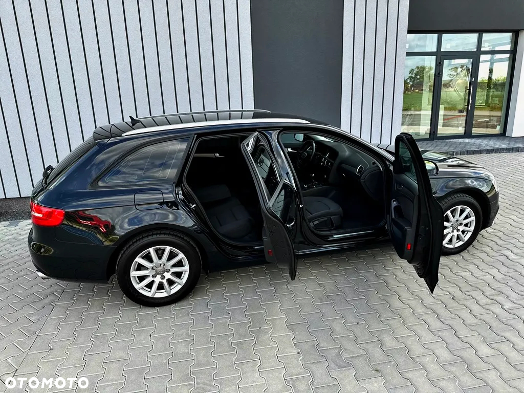 Audi A4 Avant 2.0 TFSI Attraction - 35