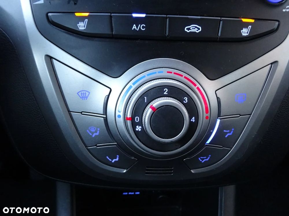 Hyundai ix20 1.4 UEFA EURO 2012 Edition - 29