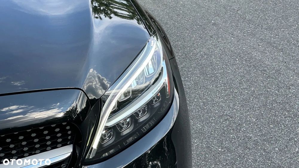 Mercedes-Benz Klasa C 300 9G-TRONIC AMG Line - 34