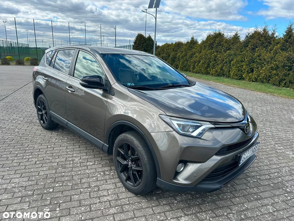 Toyota RAV4 2.0 D-4D Prestige 4x2 - 5