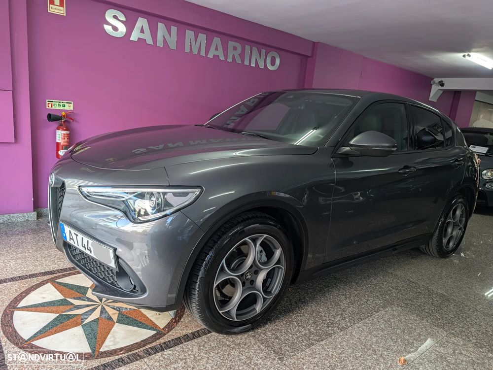 Alfa Romeo Stelvio 2.2 D Sprint AT8 - 1