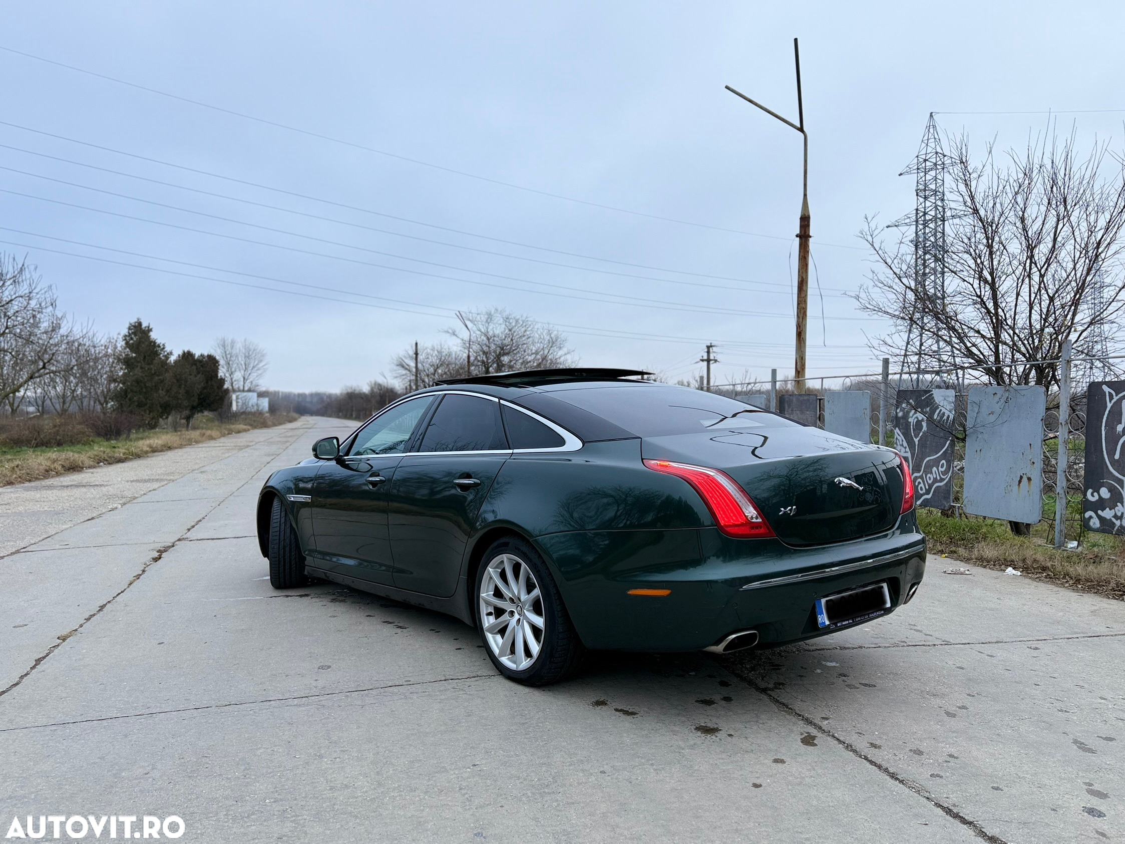Jaguar XJ 3.0 V6 Portfolio Aut SWB - 5