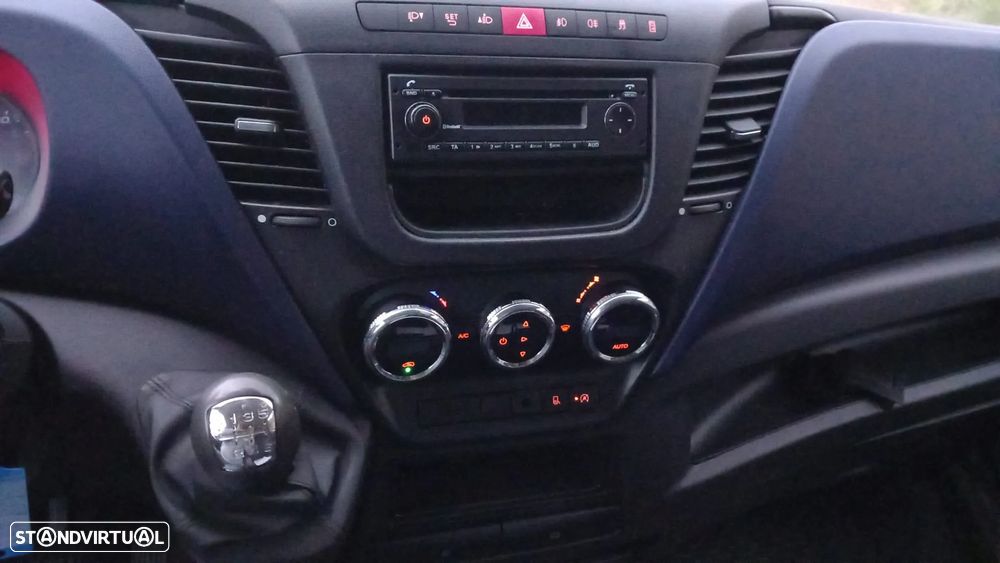 Iveco Daily 35 S14 2.3 D PLATAFORMA - 9