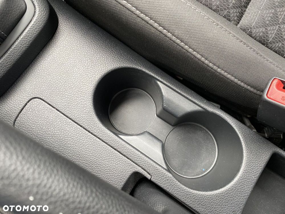 Kia Rio - 27