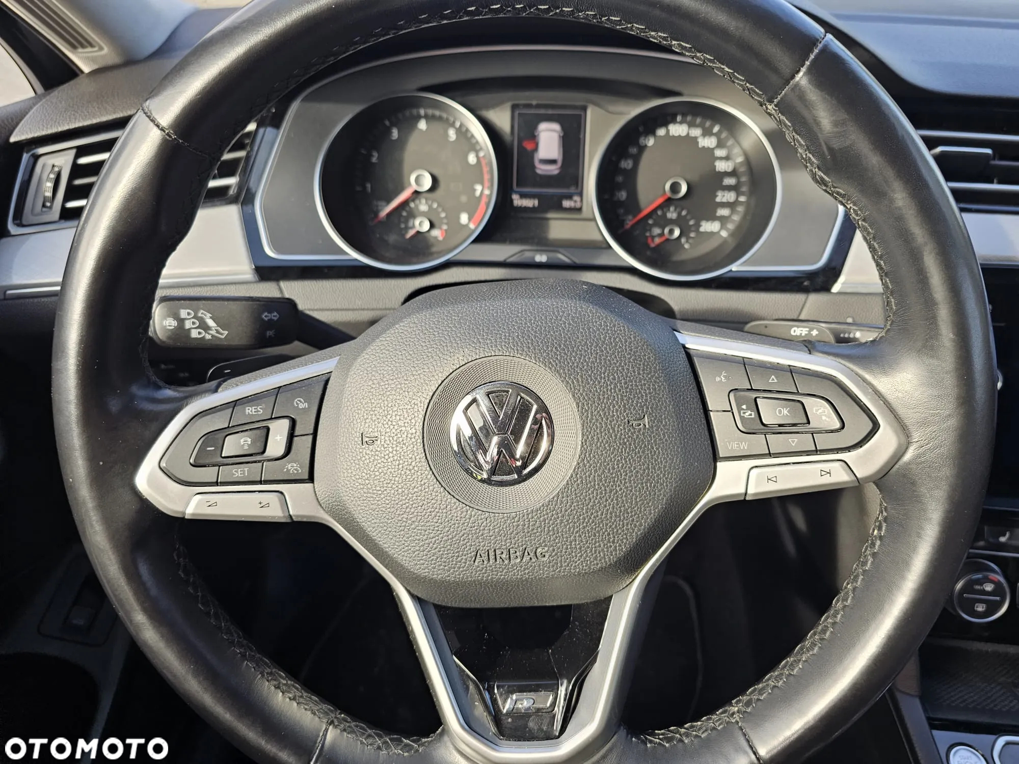 Volkswagen Passat 2.0 TSI Business DSG - 9
