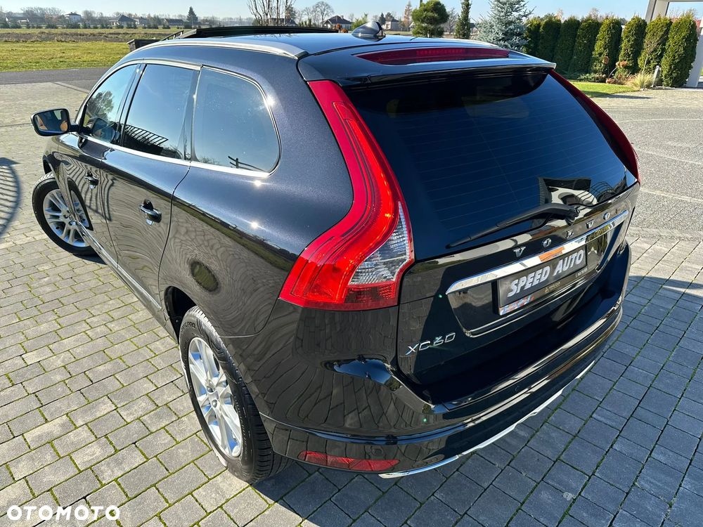 Volvo XC 60 D5 AWD Geartronic Summum - 3