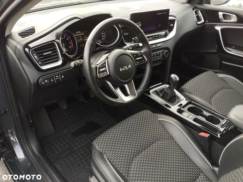 Kia Ceed 1.5 T-GDI Tribute - 9