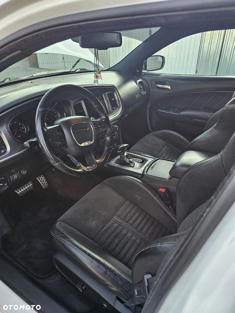 Dodge Charger 5.7 R/T Daytona - 9