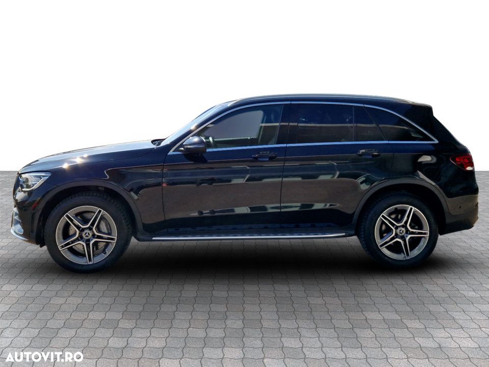 Mercedes-Benz GLC 300 e 4MATIC - 3