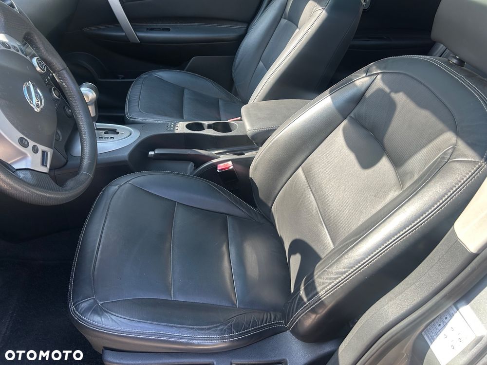 Nissan Qashqai 2.0 CVT tekna - 19