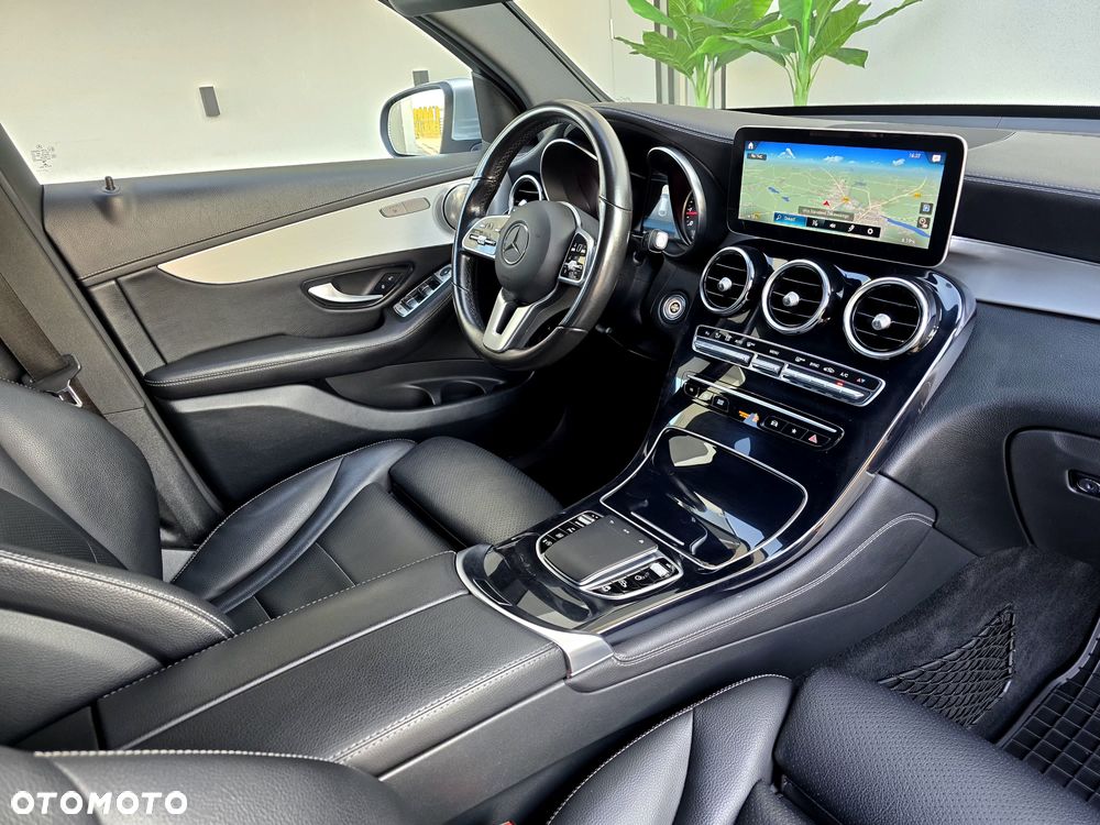 Mercedes-Benz GLC - 23