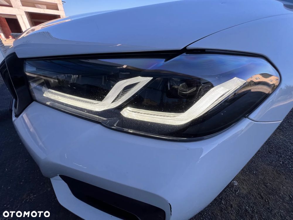 BMW Seria 5 530i xDrive mHEV M Sport sport - 35