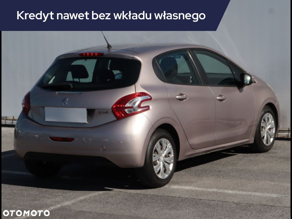 Peugeot 208 - 7