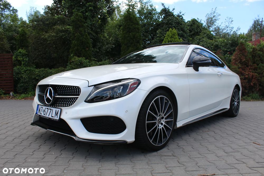 Mercedes-Benz Klasa C 300 7G-TRONIC AMG Line - 2