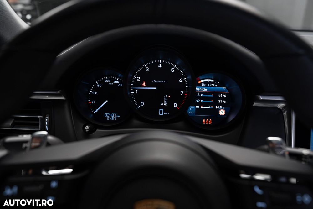Porsche Macan T - 19
