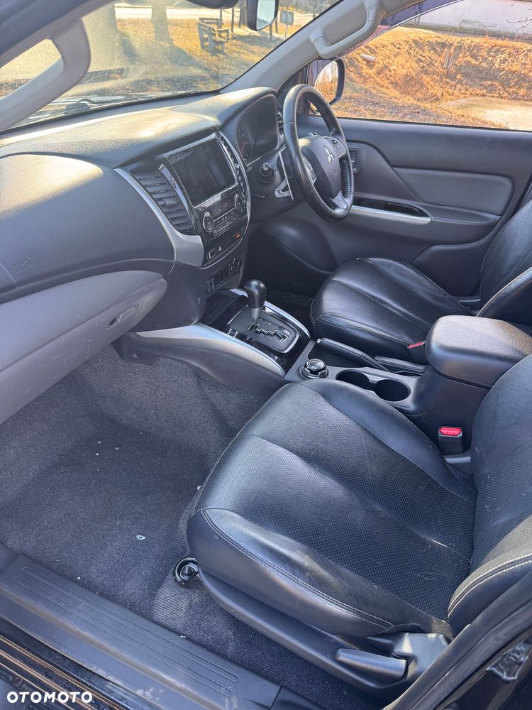 Mitsubishi L200 Pick Up 4x4 Autm Double Cab Intro Edition III - 13