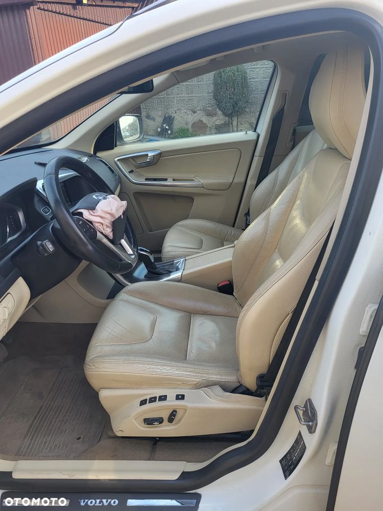 Volvo XC 60 2.4D AWD - 13