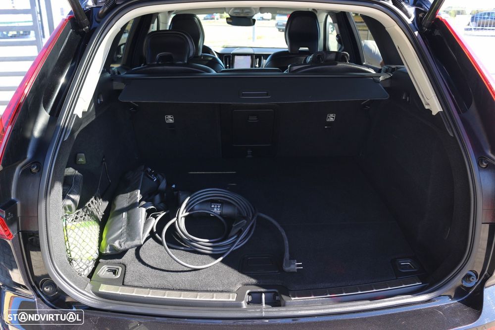 Volvo XC 60 2.0 T6 PHEV Inscription Expression AWD - 37