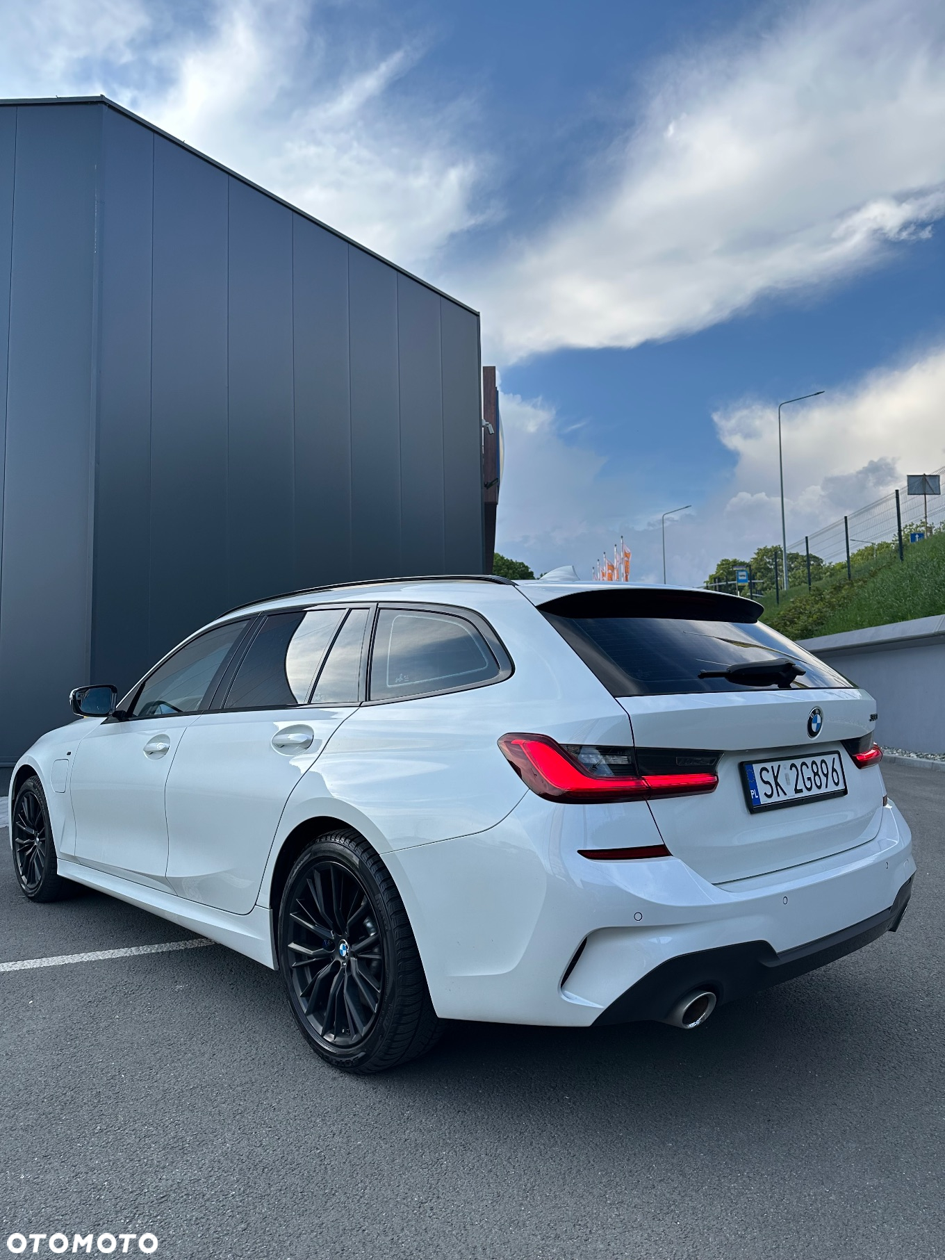 BMW Seria 3 330e M Sport sport - 4