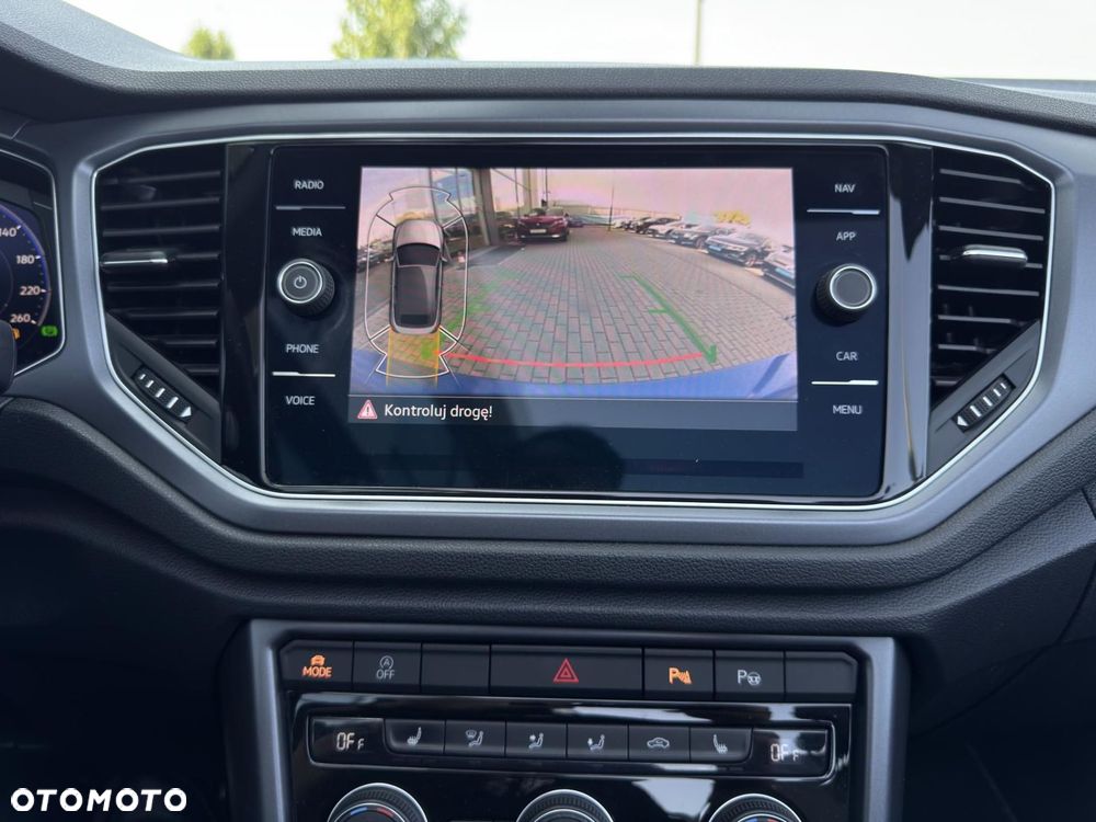 Volkswagen T-Roc - 24