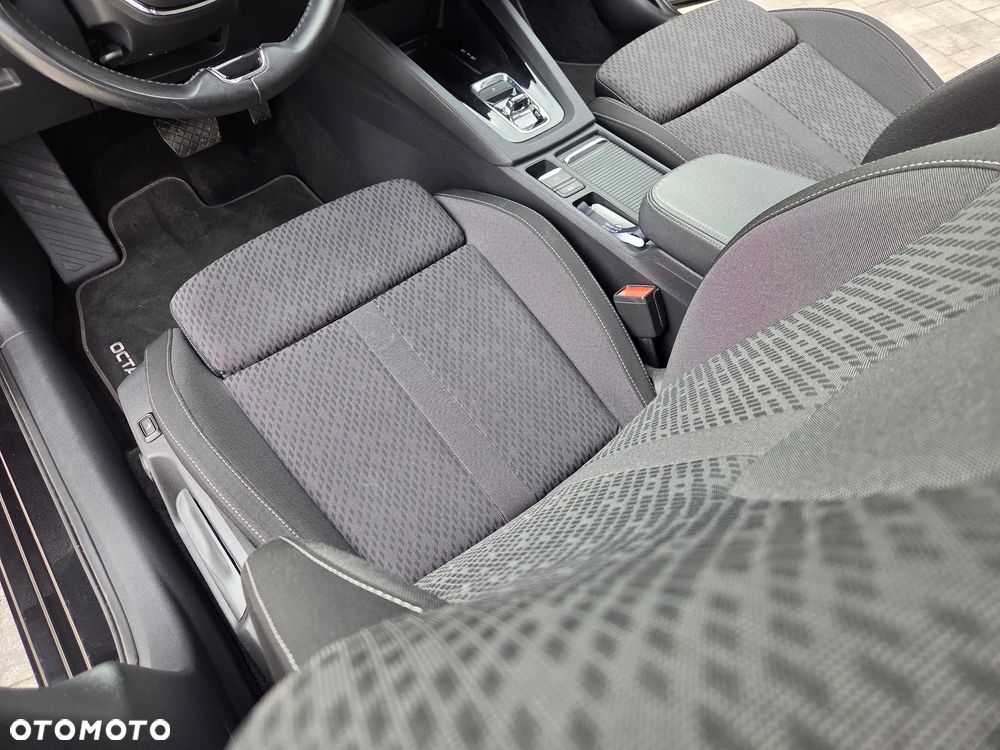 Skoda Octavia 2.0 TDI DSG Clever - 12