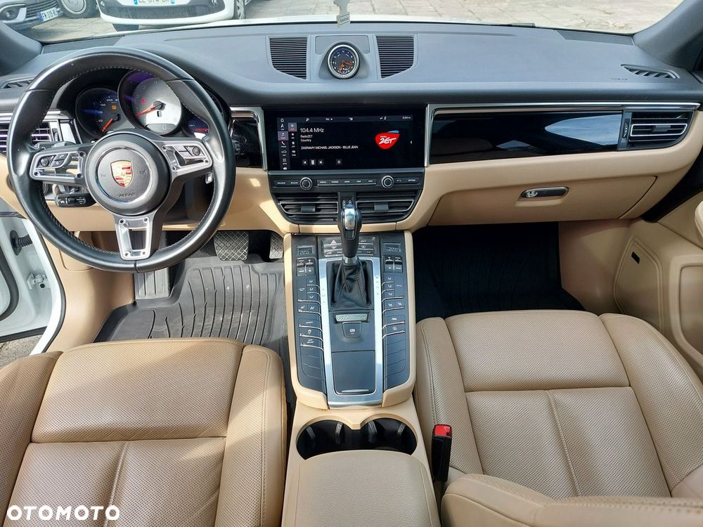 Porsche Macan - 18