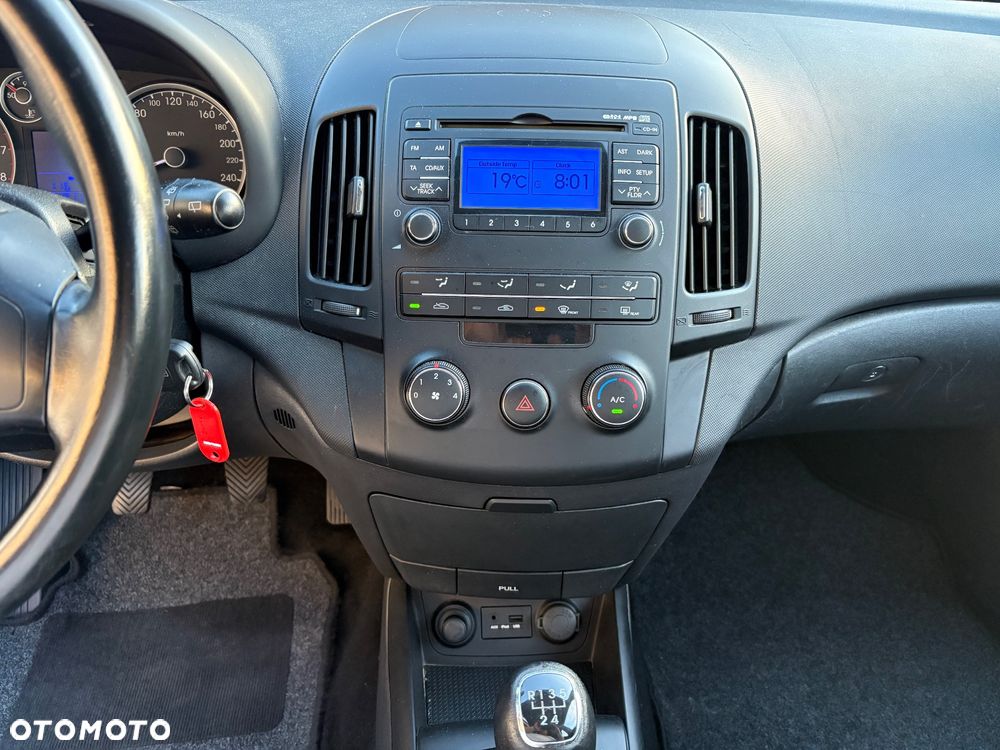 Hyundai i30 blue 1.4 Style - 25