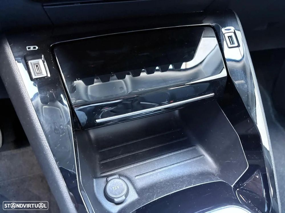 Peugeot 2008 1.2 PureTech Allure - 50