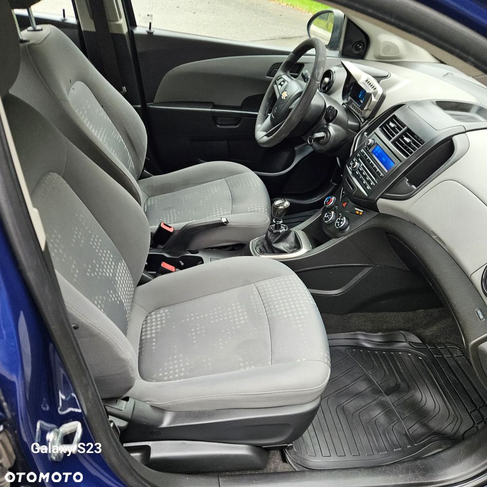 Chevrolet Aveo 1.2 LS - 24