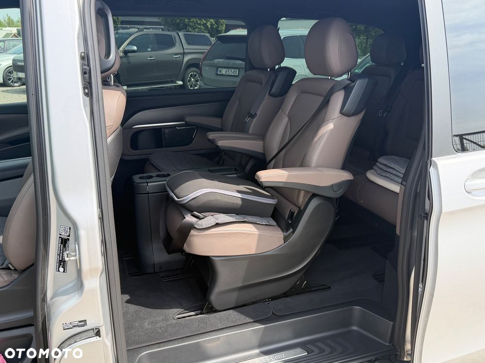 Mercedes-Benz Klasa V 300 d 4-Matic 9G-Tronic Avantgarde (d³ugi) - 8