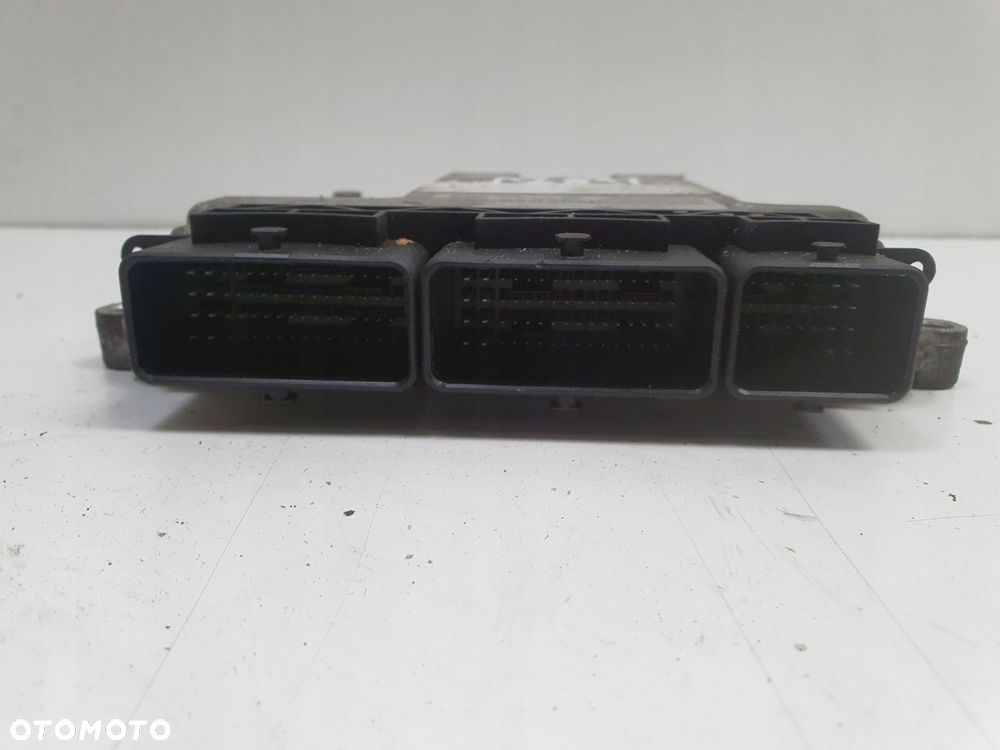 Renault Scenic III 1.6 dCi STEROWNIK SILNIKA Komputer 237101074R 0281018284 - 3