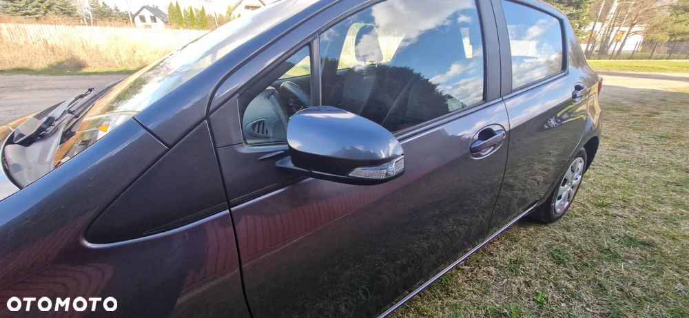 Toyota Yaris 1.33 Premium EU6 - 5