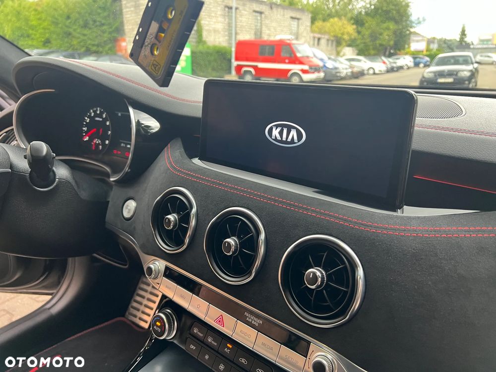 Kia Stinger 3.3 T-GDI V6 GT Prestige Line AWD - 12