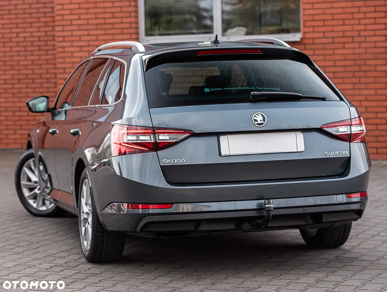 Skoda Superb 2.0 TDI DSG L&K - 8