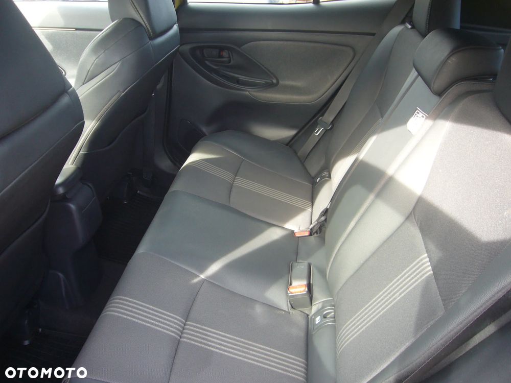 Toyota Yaris 1.5 Premium CVT - 13