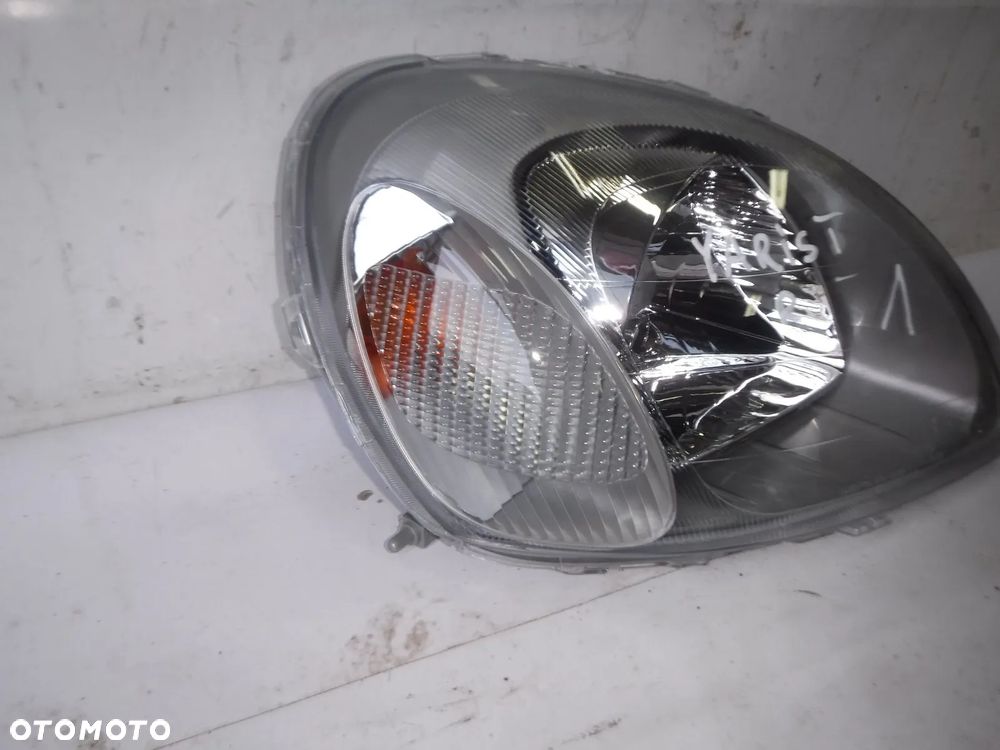 toyota yaris 1 lampa przód prawa przednia nowa - 5