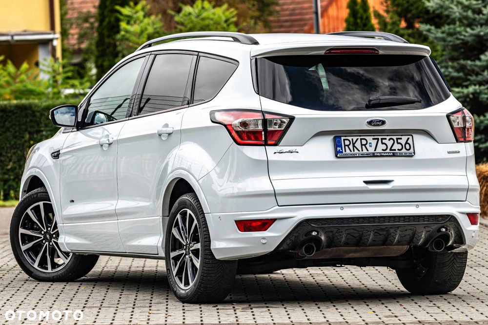 Ford Kuga 1.5 EcoBoost 4x4 ST-Line - 4