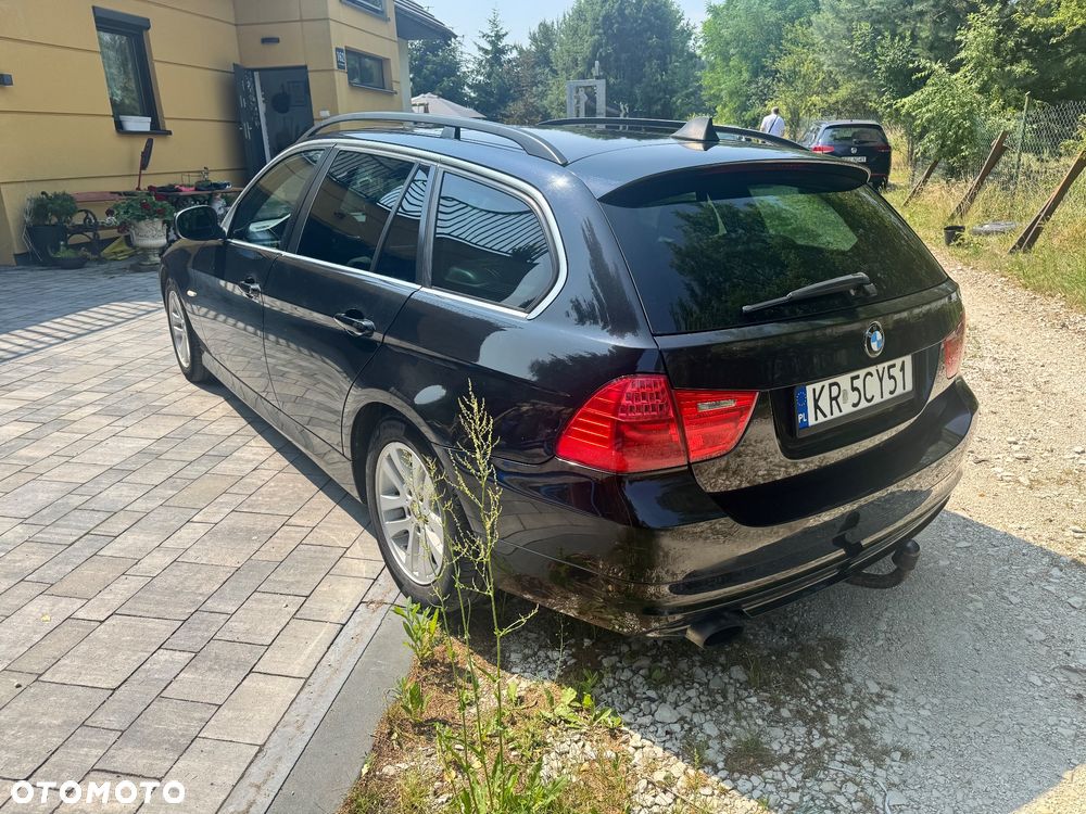 BMW Seria 3 318d - 8