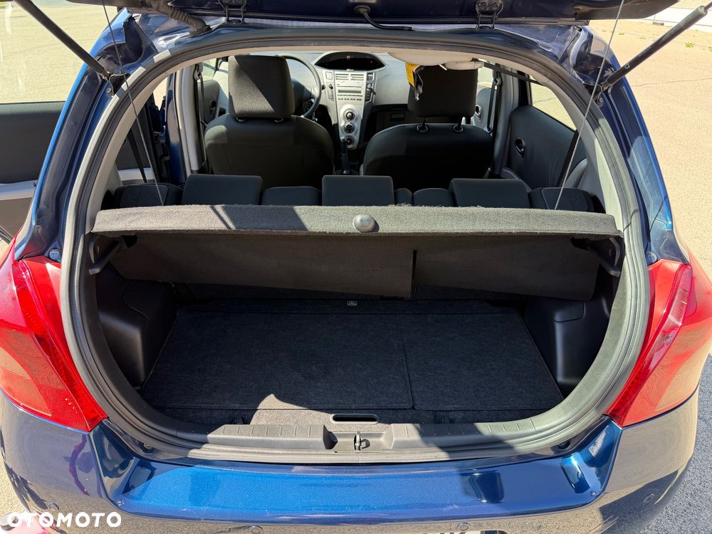 Toyota Yaris 1.3 Terra - 13