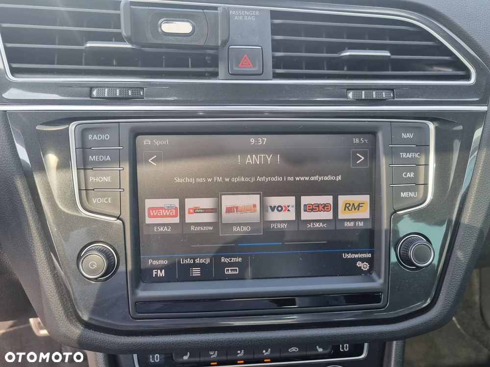 Volkswagen Tiguan 2.0 TDI SCR 4MotION DSG R-Line - 25