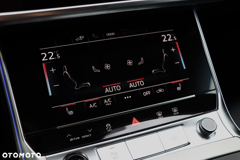 Audi A6 Avant 55 TFSI e quattro S tronic S line - 32