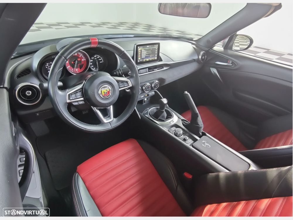 Abarth 124 Spider 1.4 MultiAir Turbo - 10