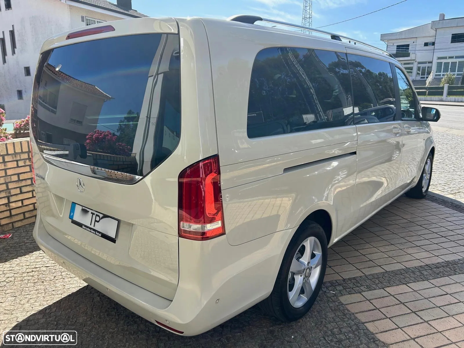 Mercedes-Benz V 250 d Longo Avantgarde - 4