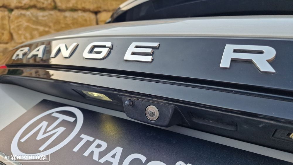 Land Rover Range Rover Evoque 1.5 P300e AWD Nolita Edition Auto - 39