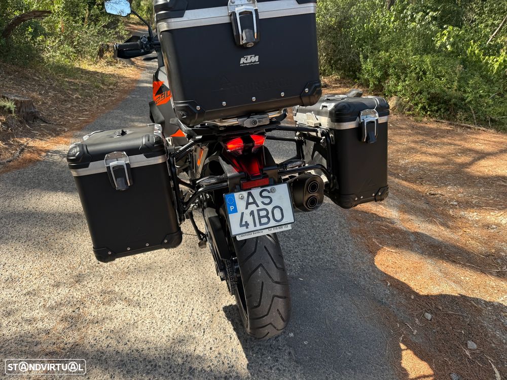 KTM 1290 Super Adventure S - 8