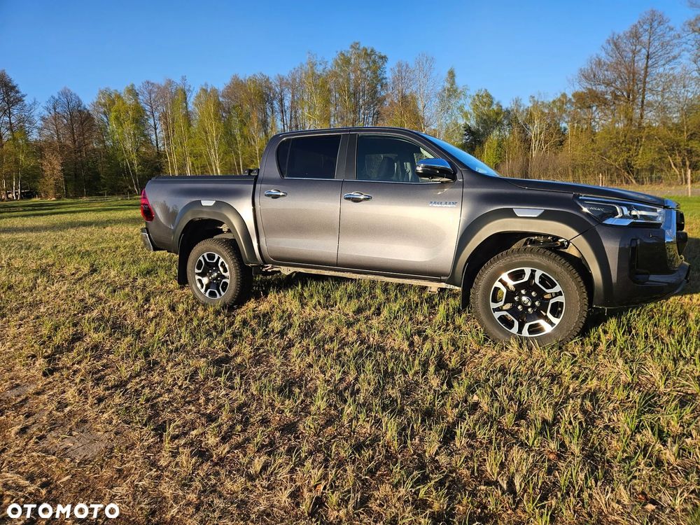 Toyota Hilux 2.8 D-4D mHEV Double Cab Executive 4x4 - 8