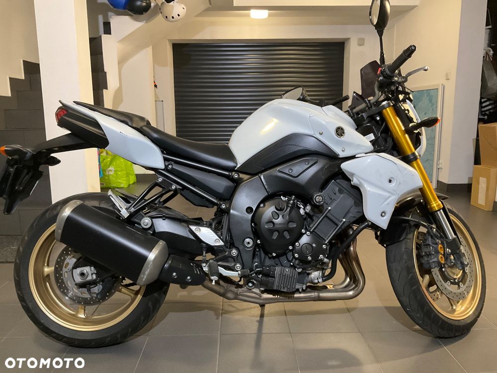 Yamaha FZ8